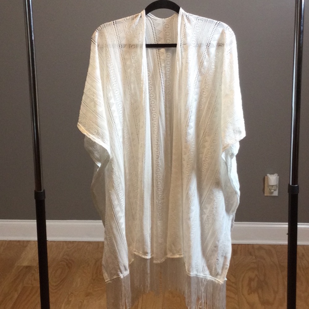 One size white lace open drape kimono
